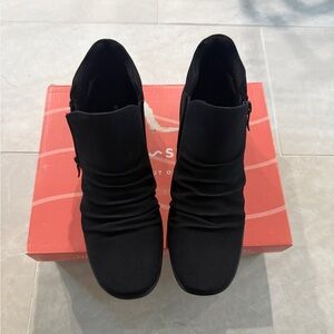Easy Spirit Aleta3 Black Booties New In Box Size 9M